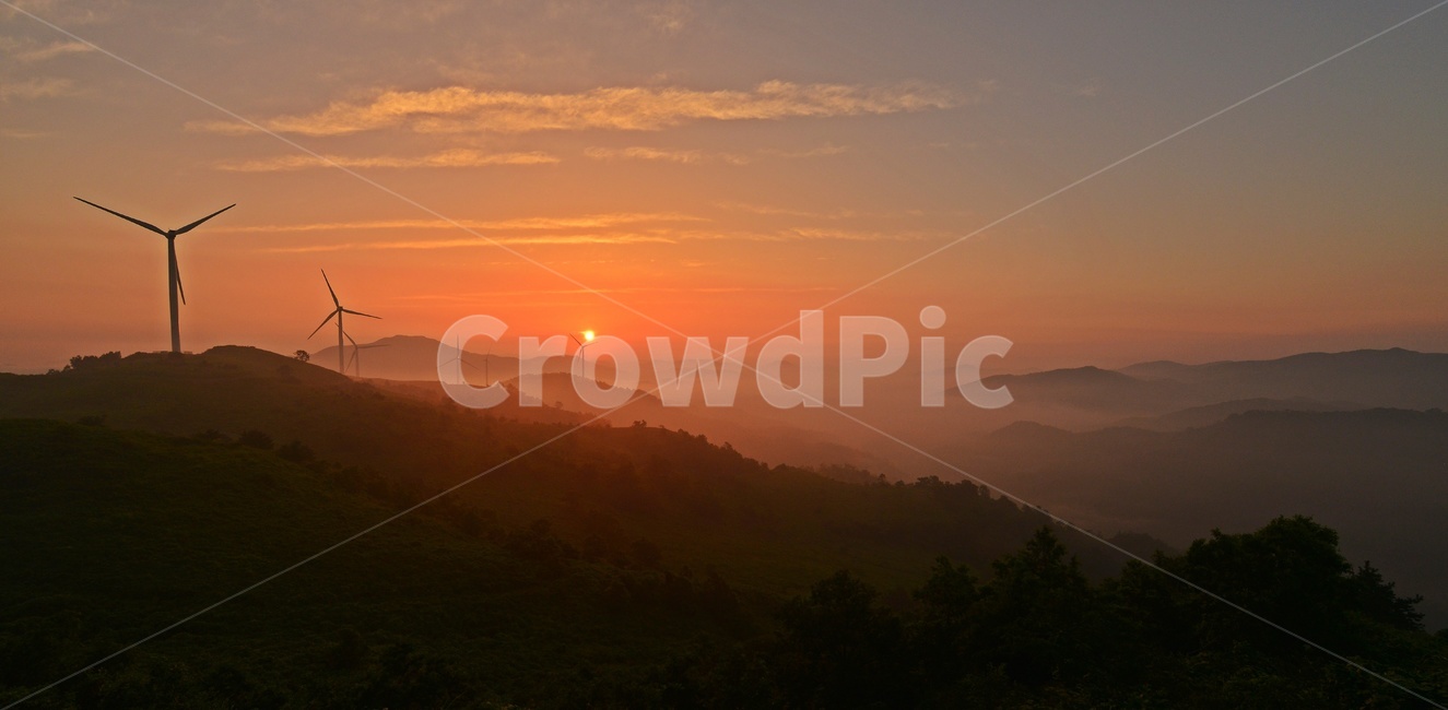 nature,자연,outdoors,옥외,sky,하늘,dawn,새벽,landscape,경치,redsky,붉은하늘,영암,서광목장,서광목장일출,서광목장아침,풍력발전단지,서광목장운해,자연,풍경,nature,landscape