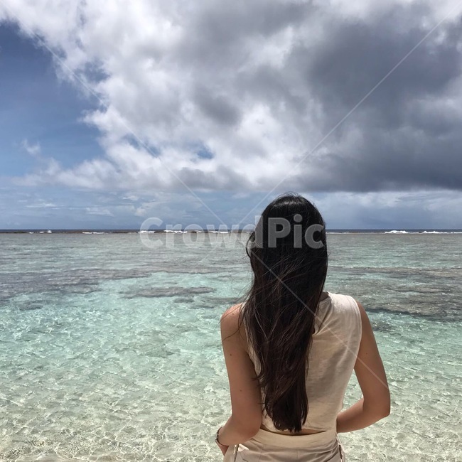 ocean,대양,sea,바다,뒷모습,사람,인물,인간,human,person,여성,여자,woman,female,lady