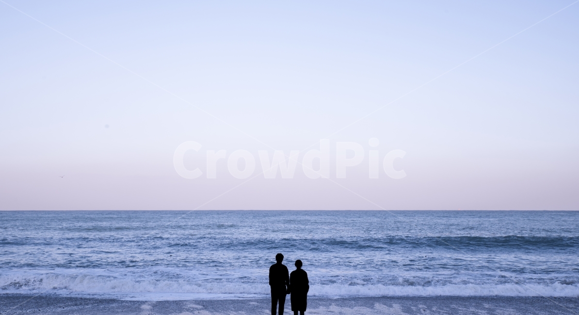 바다,풍경,커플,파도,실루엣,사랑,연인,감성,해변,바다,beach,sea,사람,인물,인간,human,person,연인,커플,사랑,lover,couple,인물실루엣,사람실루엣,character silhouette,human silhouette,outdoors,옥외,water,물,ocean,대양,nature,자연