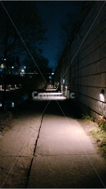 밤거리,청계천,서울,추억,여름,밤,야경,밤,풍경,nightscape,night,landscape,도시,city,한국도시풍경,한국도시경관,korea cityscape,path,통로