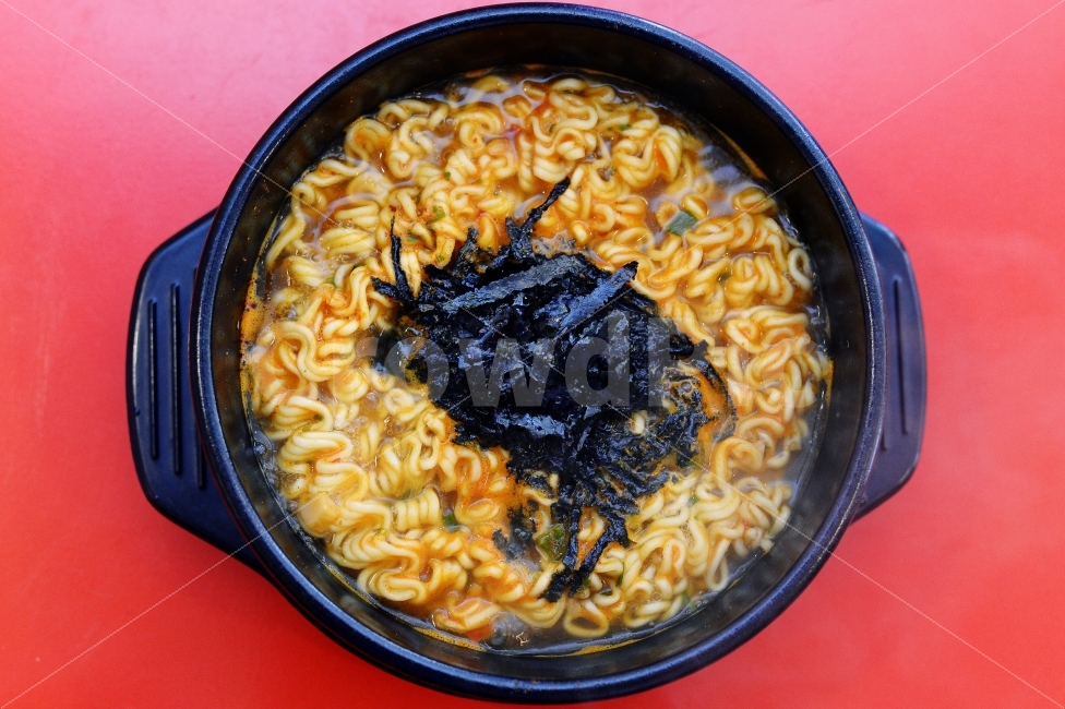 음식,라면,분식,면,식사,간식,페스트푸드,기호식품,식품,food,noodle,음식,식재료,요리,food,cook,meal,dishes,food reserves,면류,면요리,noodles,한식,한국음식,한국요리,korean food,korean dishes,korean meal,korean cook