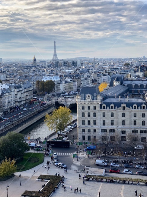 파리,프랑스,파리건물,에펠탑,전망,파리시내,회색,회색도시,도시,시내,paris,eiffeltower,city,viewpoint,유럽,europe,landmark,랜드마크,도시,풍경,city,landscape,해외,외국,세계,foreign,oversea,world,세계도시풍경,해외도시풍경,외국도시풍경,world cityscape,outdoors,옥외,경치,nature,자연,road,도로,building,건물,urban,어반,metropolis,중심지,시티,town,intersection,교차로,scenery