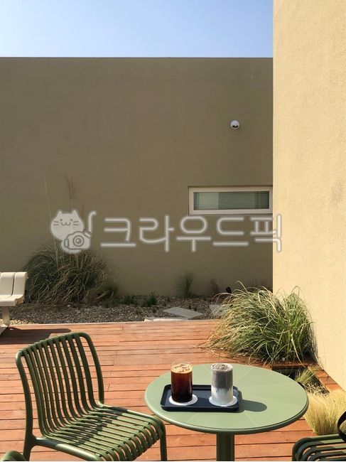 coffee table,cafe,green table,background,coffeetable,coffee,Emotion,table,interior