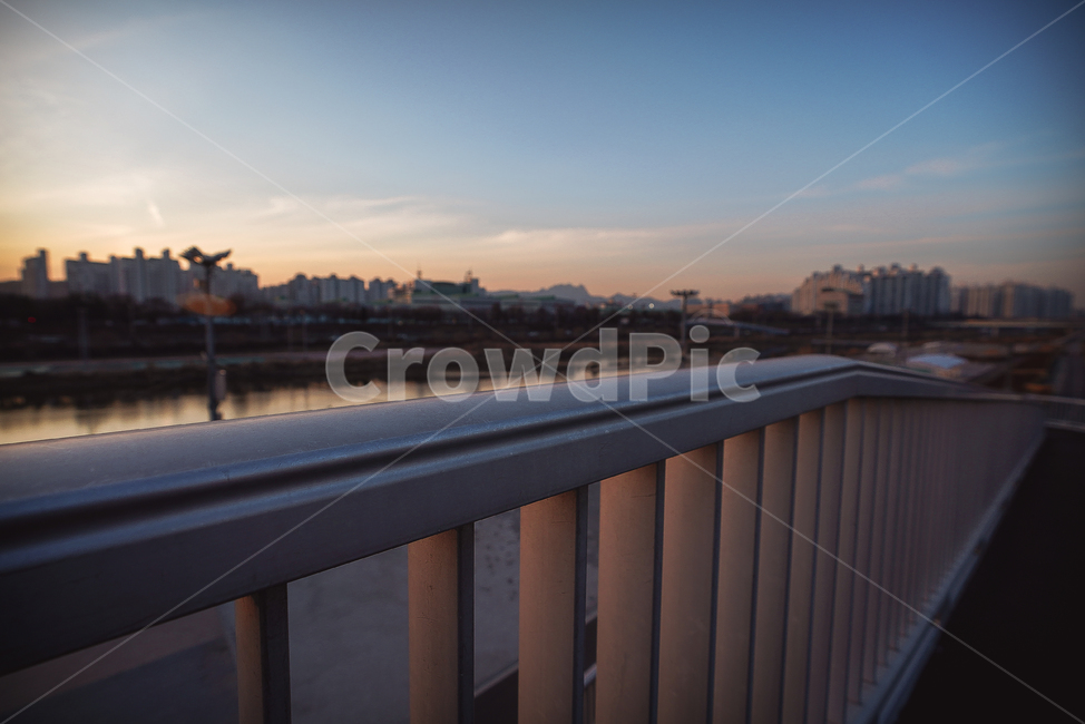 하늘,구름,난간,railing,handrail,강변