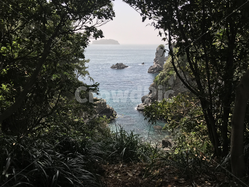 land,땅,outdoors,옥외,nature,자연,water,물,sea,바다,ocean,대양,shoreline,해안선,coast,연안,산책,walk,자연,풍경,nature,landscape