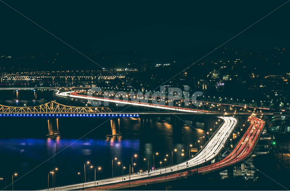 야경,도시,불빛,서울,야간,night,light,빛,감성,감정,풍경,landscape,nightscape,도심,아름다움,응봉산,건물,도시풍경,가로등,차들,car,강,다리,장노출,하늘,별,야경,밤,풍경,nightscape,night,landscape,도시,city,한국도시풍경,한국도시경관,korea cityscape,교통,교통수단,traffic,transportation,road,도로,freeway,고속 도로