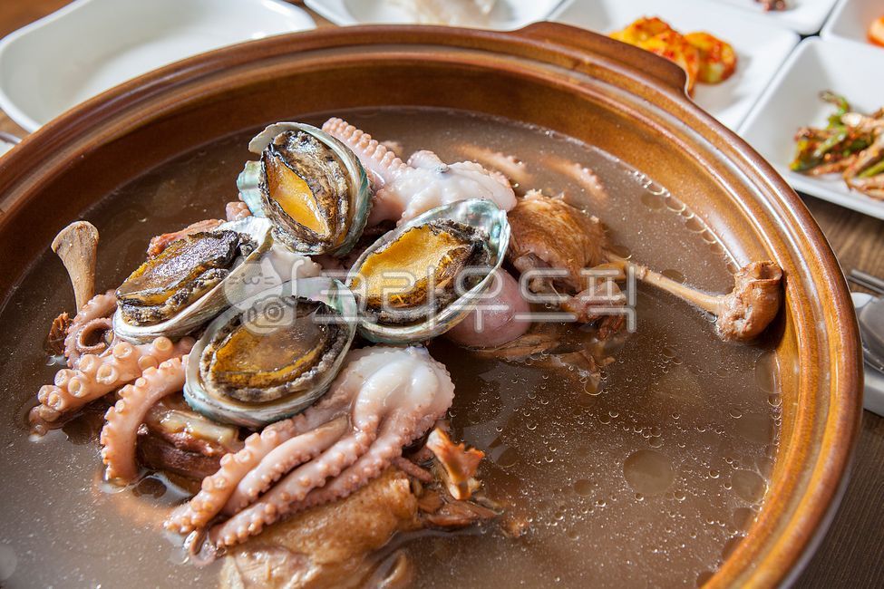 해신탕,오리해신탕,닭해신탕,오리백숙,닭백숙,백숙,전복,낙지전복백숙,전복백숙,전복요리,낙지요리,낙지,산낙지,식사,food,음식,요리,초복,중복,말복,복날,복날음식,엄나무백숙,한방오리백숙,한방닭백숙,닭,오리,한방백숙,삼계탕,영양식,건강식,보양식,보양음식,영양음식,건강음식,원기회복,음식,식재료,요리,food,cook,meal,dishes,food reserves