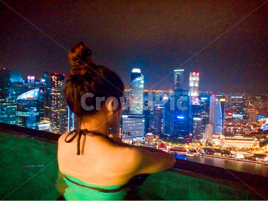 싱가폴,싱가포르,수영장,야경,쇼,호텔,여름,계절,summer,season,야경,밤,풍경,nightscape,night,landscape,도시,city,해외,외국,세계,foreign,oversea,world,세계도시풍경,해외도시풍경,외국도시풍경,world cityscape,사람,인물,인간,human,person,여성,여자,woman,female,lady,여행,휴가,traveling,vacation,trip,town,시티,urban,어반,building,건물,metropolis,중심지,high rise,고층 건물,office building,사무실 건물,back,뒤