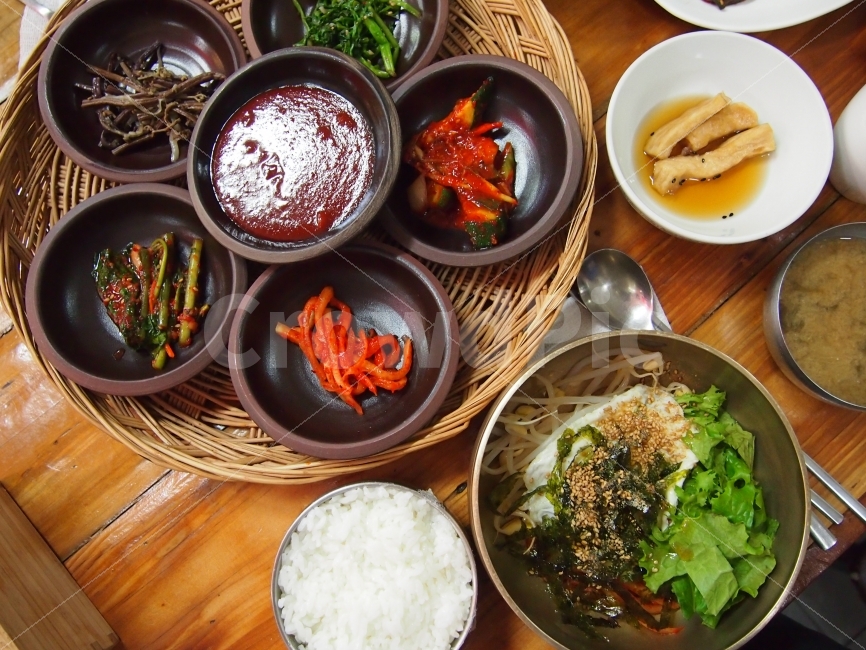 음식,전주비빔밥,비빔밥,전주,전통,한국,한국음식,traditional,밥,한국전통,한국문화,korean traditional,korean culture,음식,식재료,요리,food,cook,meal,dishes,food reserves,한식,한국음식,한국요리,korean food,korean dishes,korean meal,korean cook