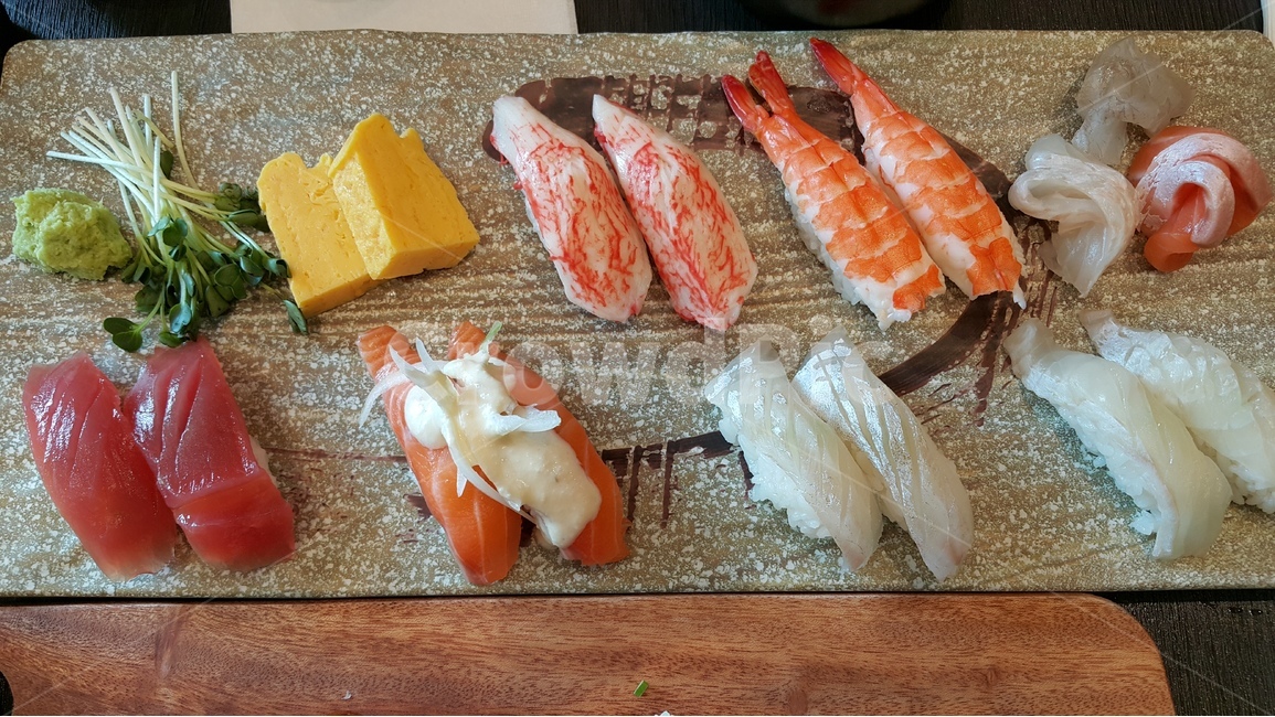 음식,초밥,식사,일식,food,meal,sushi,delicious,맛있는,음식,식재료,요리,food,cook,meal,dishes,food reserves,수산물,해산물,fishery products,seafood,일식,일본음식,일본요리,Japanese food,Japanese dishes,Japanese meal,Japanese cook