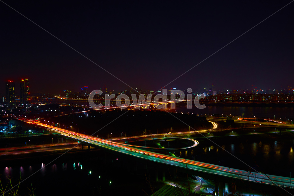 응봉산,야경,night,light,밤,seoul,korea,nightlight,장노출,도시,도심,건물,건축,city,building,야경,밤,풍경,nightscape,night,landscape,도시,city,한국도시풍경,한국도시경관,korea cityscape,road,도로,intersection,교차로