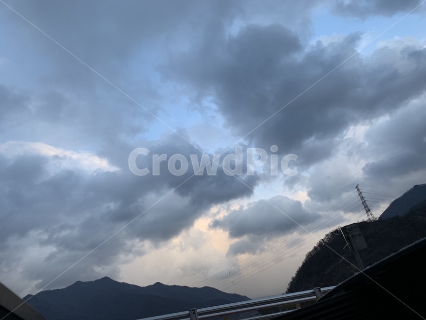 하늘,비,먹구름,맑음,퇴근,자연,풍경,nature,landscape,weather,날씨,outdoors,옥외,cumulus,적운,cloud,구름,sky