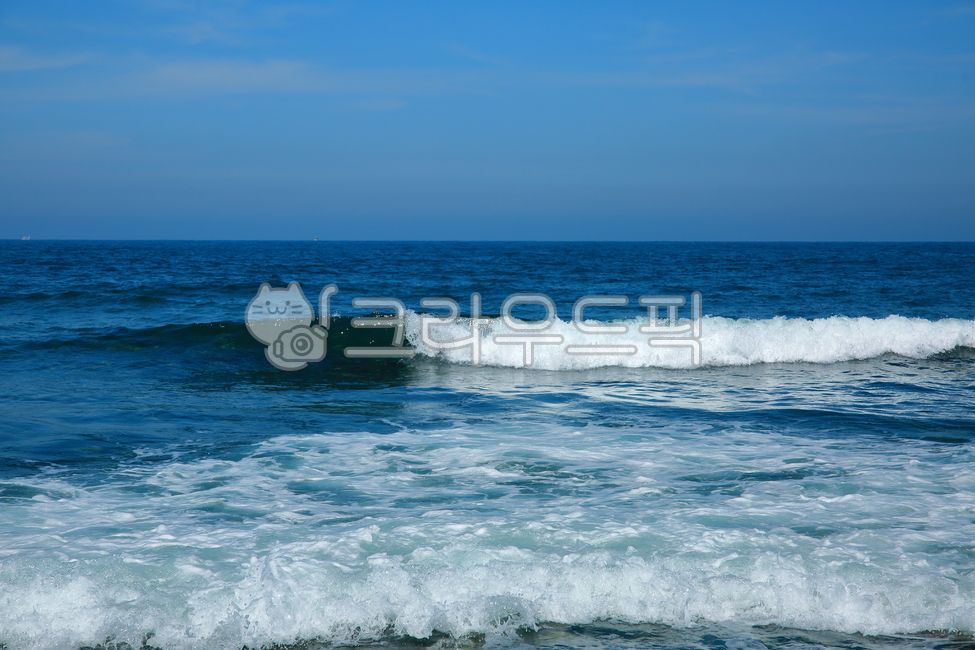 waves,sky,pebbles,Mongdol Beach,foam,nature,cobalt,Aljakji,water,sea,stone,cloud,horizon,ocean,outdoors,Jeju Island,emerald,wind