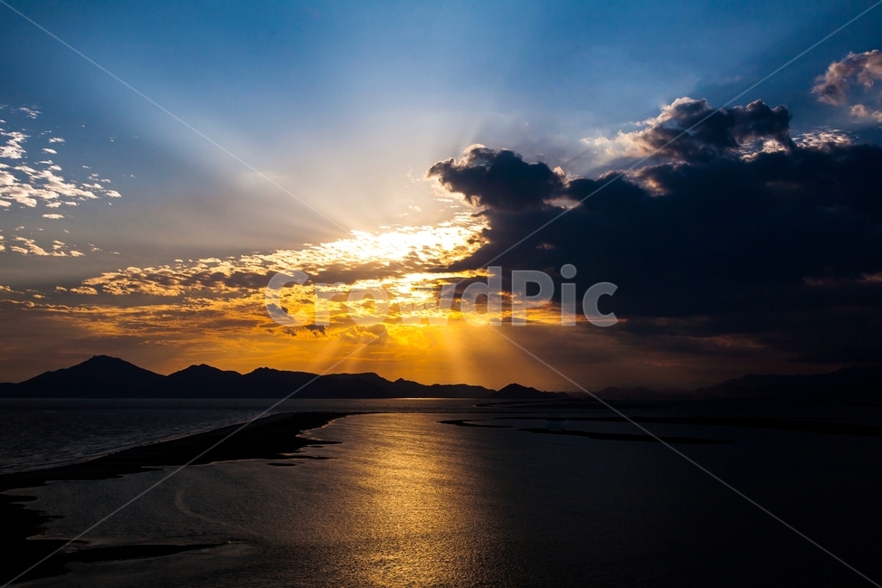 nature,자연,sunlight,햇빛,sky,하늘,황혼,sunset,일몰,자연,풍경,nature,landscape,outdoors,옥외,dawn,새벽,red sky,붉은 하늘,dusk