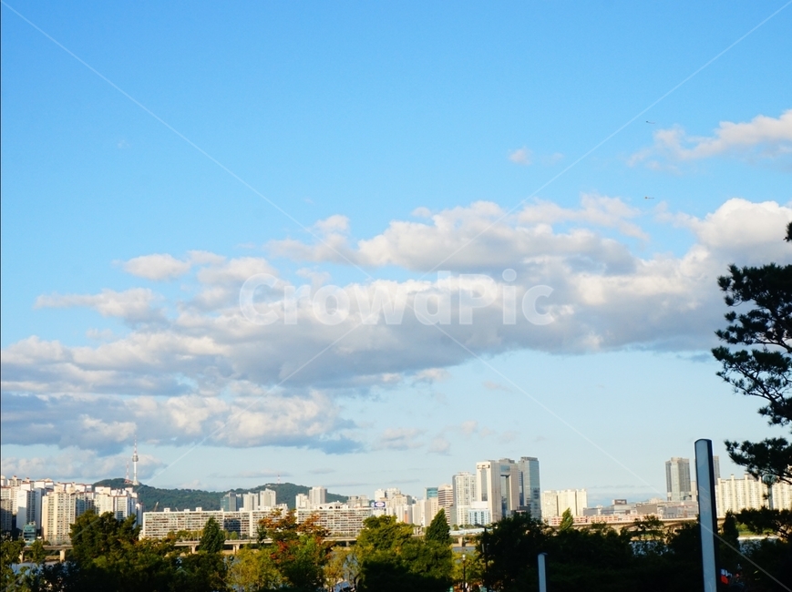 한강,여의도,여의나루,한강공원,뭉게구름,맑은날,봄날씨