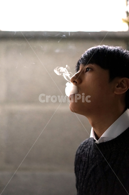 남자,남성,흡연,담배,담배연기,연기,금연,건강,니코틴,사람,인물,인간,human,person,남성,남자,man,male,건강,헬스웨어,헬스케어,healthware,health care