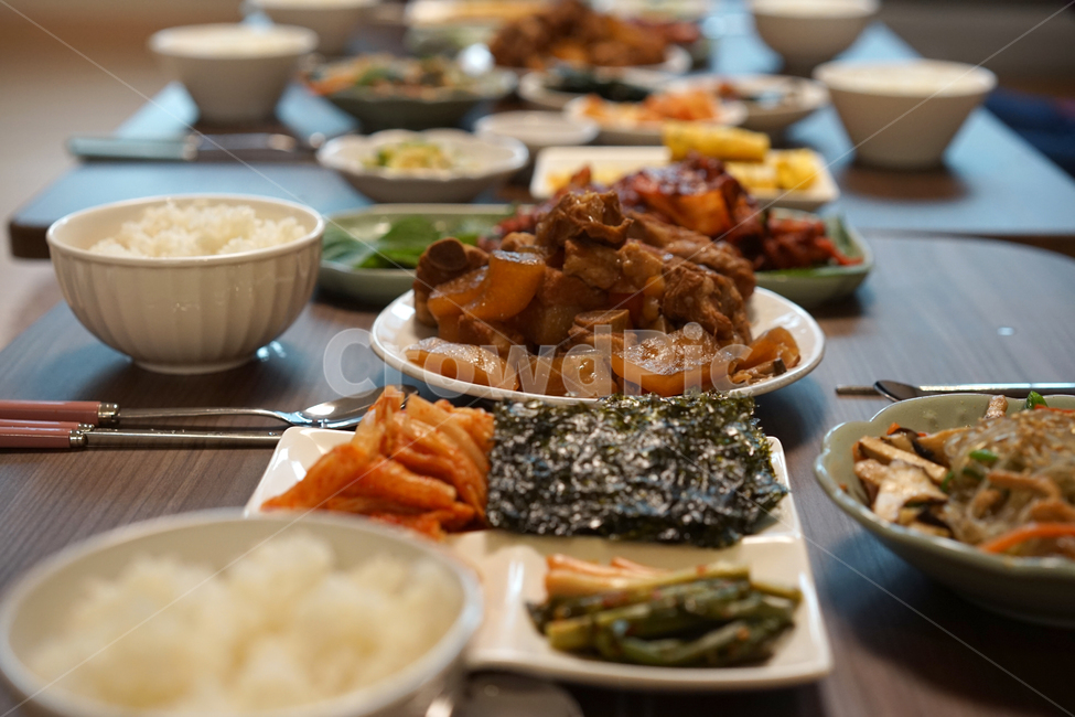 한식,집밥,밥,테이블,음식,요리,반찬,한국음식,가정식,백반,식사,음식,식재료,요리,food,cook,meal,dishes,food reserves,한식,한국음식,한국요리,korean food,korean dishes,korean meal,korean cook