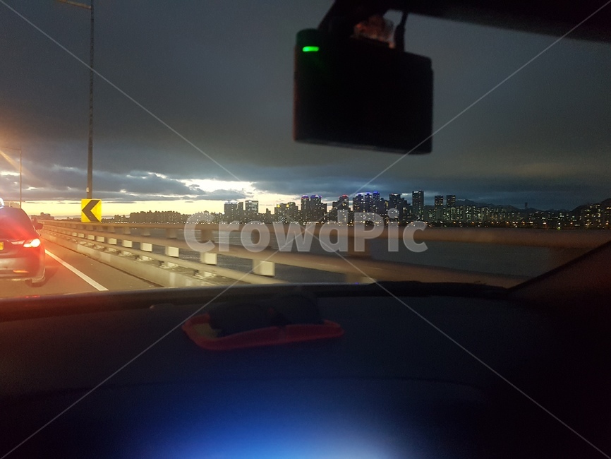 드라이브,야경,한강,쓸쓸함,외로움,야경,밤,풍경,nightscape,night,landscape,car,차,vehicle,차량,transportation,교통,automobile,자동차