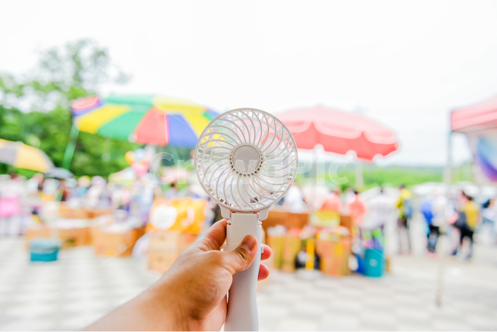 objects,electricfen,handy,summer,mini fan,fan,handyman,season,hand fan,hand,sky,home appliances,mini,cool,outdoor,minielectricfen,White,portable fan,handelectricfen,thing,object