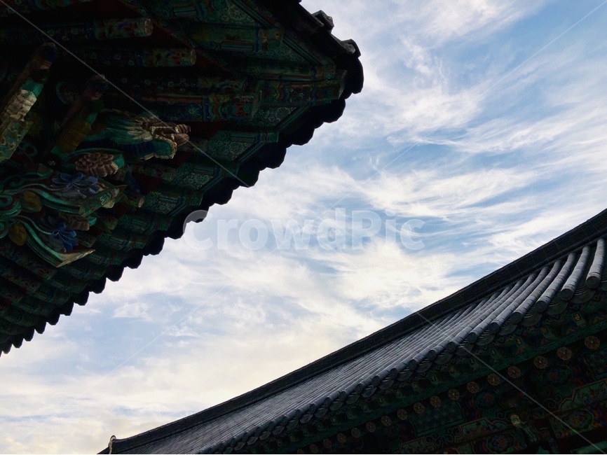 절,기와,하늘,구름,아침,남해,한국전통,한국문화,korean traditional,korean culture,건축물,건물외관,exterior,building,structure,architecture,construction