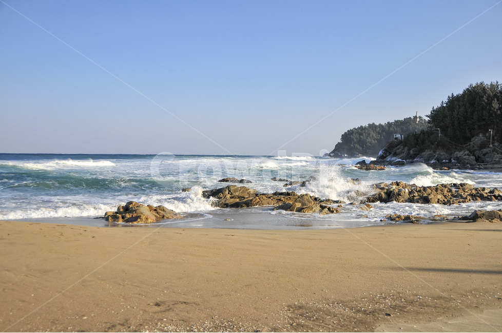 파도,해변,바다,모래사장,동해바다,겨울바다,바닷바람,자연,풍경,nature,landscape,해변,바다,beach,sea,water,물,ocean,대양,outdoors,옥외,promontory,곶,shoreline,해안선