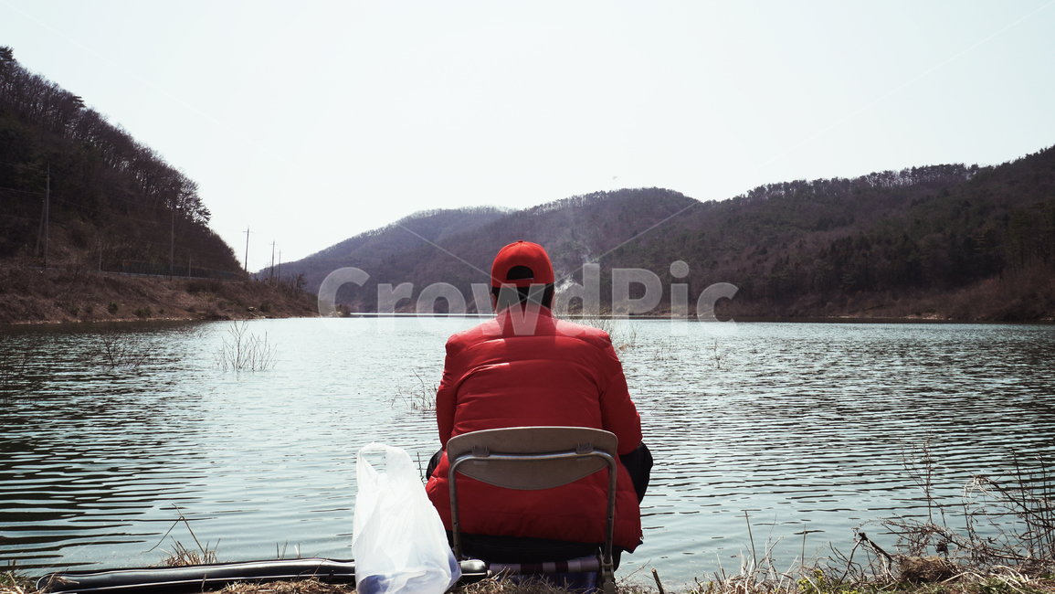 낚시,호수,시골,낚시꾼,중년,자연,저수지,고독,말년,외로움,싱글라이프,fishing