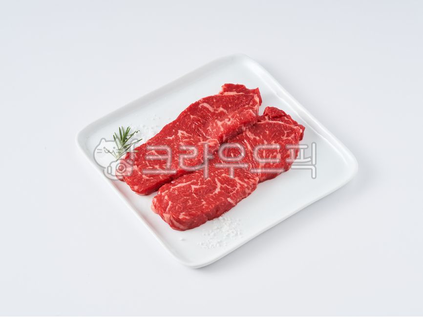소고기,한우,국내산한우,채끝살,채끝살스테이크,steak,스테이크,미국산채끝살,호주산채끝살,미국산소고기,호주산소고기,food,음식,육류,고기,meat
