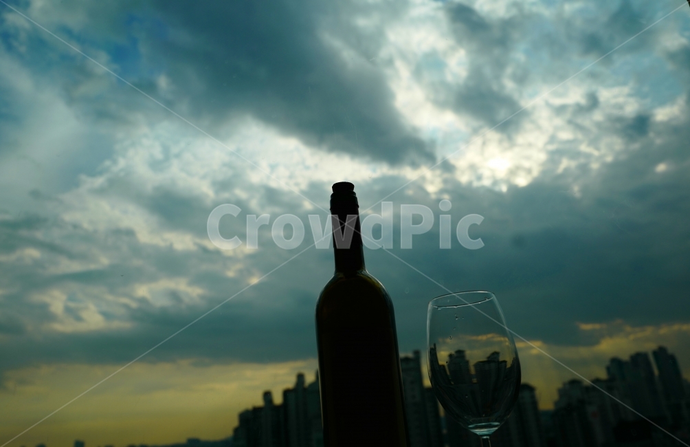 와인,술,도시,주류,감성,갈등,와인병,술,주류,alcohol