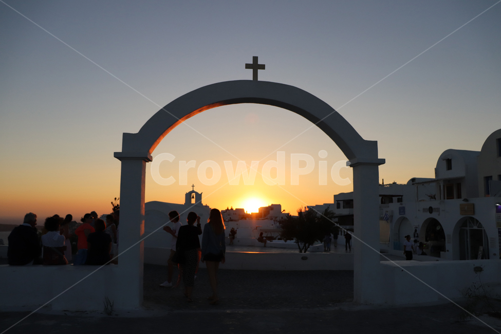 해질녘,노을,석양,사람,자연,십자가,아치,휴식,그리스,산토리니,이아,sunset,rest,nature,person,greece,santorini,oia