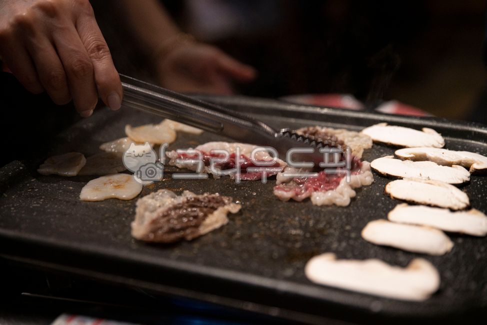 고기,소고기,구이,바베큐,차돌박이,조개관자,관자,버섯,삼합,맛있어
