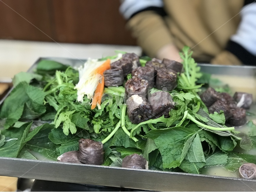 dishes,foodreserves,한식,한국음식,한국요리,koreanfood,koreandishes,koreanmeal,koreancook,음식점,식당,소주,soju,철판요리,탕요리,외식,돼지,순대,순대볶음,전골,저녁메뉴,맛,맛집,음식,식재료,요리,food,cook,meal,dishes,food reserves
