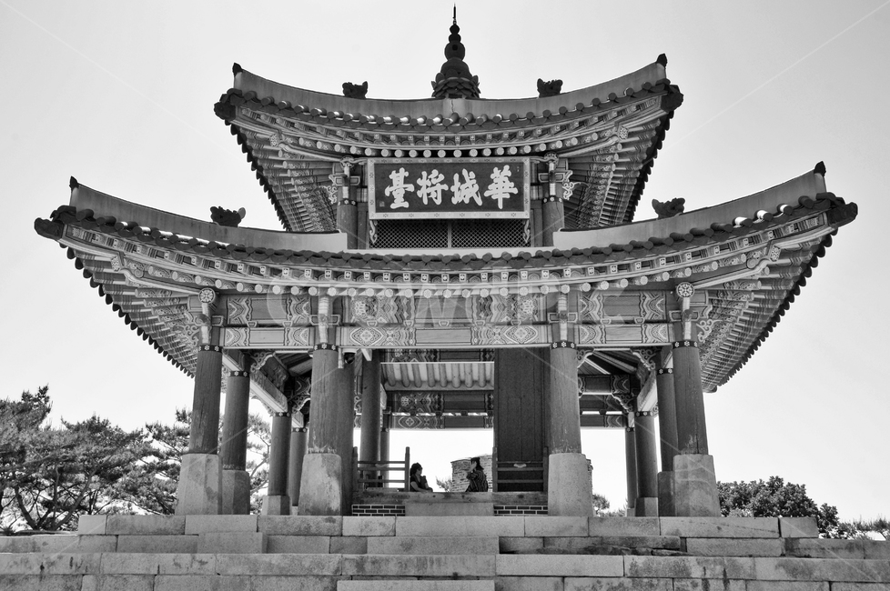 수원화성,화성,수원,유네스코세계문화유산,화성장대,서장대,전각,흑백,한국전통,한국문화,korean traditional,korean culture,건축물,건물외관,exterior,building,structure,architecture,construction