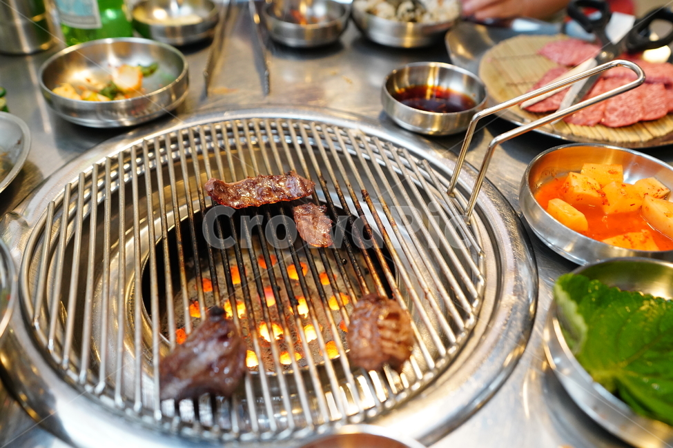 고기,소고기,한우,육류,구이,불판,먹방,안주,식사,안주거리,술자리,음식,육식,푸드,음식,식재료,요리,food,cook,meal,dishes,food reserves,육류,고기,meat,한식,한국음식,한국요리,korean food,korean dishes,korean meal,korean cook