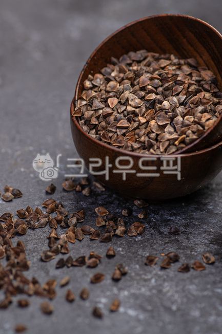 음식연출,음식이미지,식재료,그릇,식당포스터,푸드스타일링,한국적,메뉴촬영,메밀,메밀싹,메밀씨앗,한식