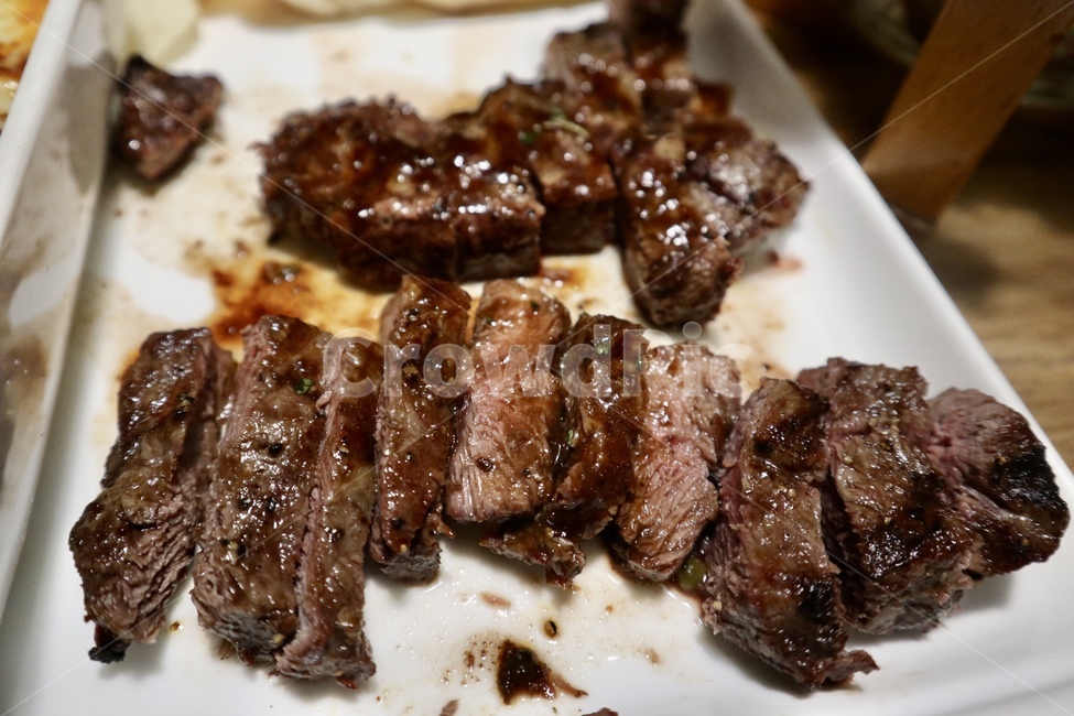 고기,스테이크,비프,레스토랑,육류,food,bbq,fork,식사,서양음식,음식,음식,식재료,요리,food,cook,meal,dishes,food reserves,육류,고기,meat