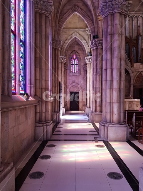 성당,건축물,중세시대,스테인드글라스,glass,분위기있는,corridor,flooring