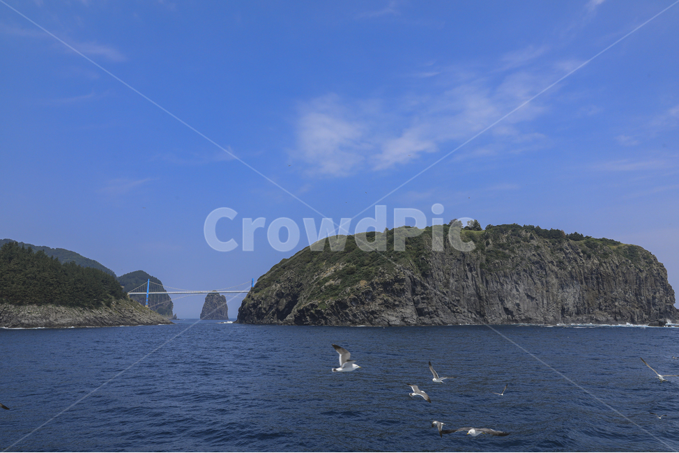 바다,바위,울릉도,산,해안선,sea,rock,shoreline,cliff,mauntain,자연,풍경,nature,landscape