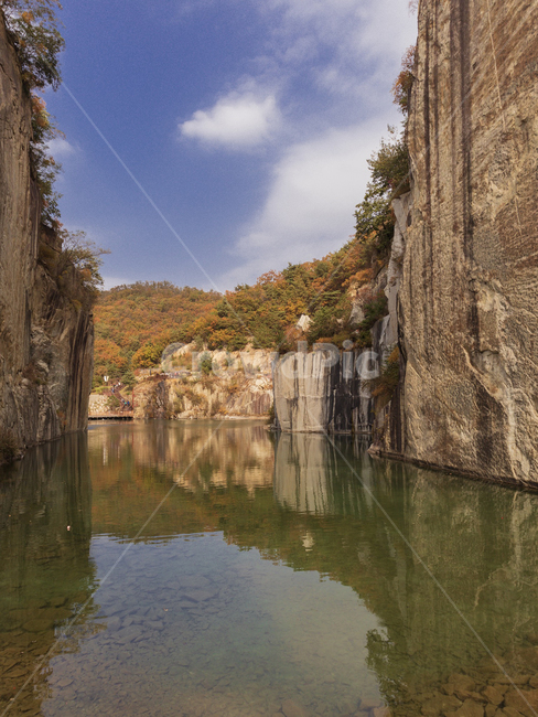 천주호,자연,풍경,nature,landscape,water,물,호수,바위,절벽,outdoors,옥외,river,강,아트밸리,자연,풍경,nature,landscape