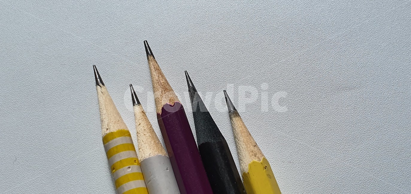 필기구,나무,흑연,연필심,object,sharp,equipment,art,drawing,isolated,tool,draw,write,design,graphite,background,office,work,white,simple,wood,tip,study,school,college,wooden,concept,lead,learn,graphic,color,pencil,연필