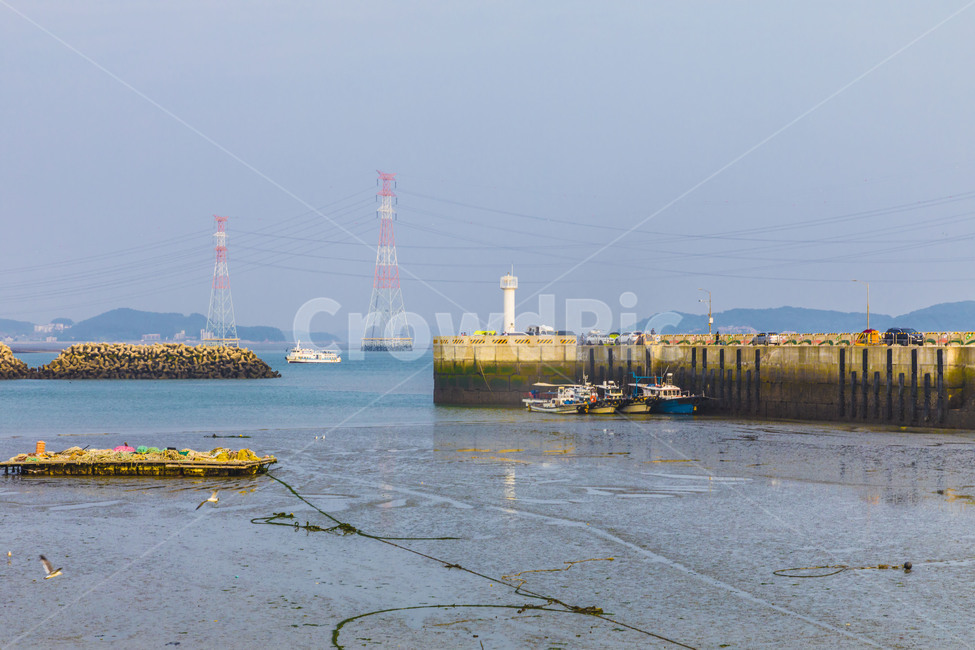 영흥도,방파재,썰물,등대,부두,풍경,바닷가,산업,industry,industrial,어업,fishery,fishing industry
