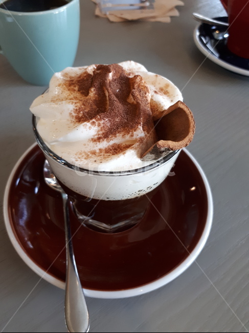 커피전문점,커피카페,커피,아메리카노,생크림