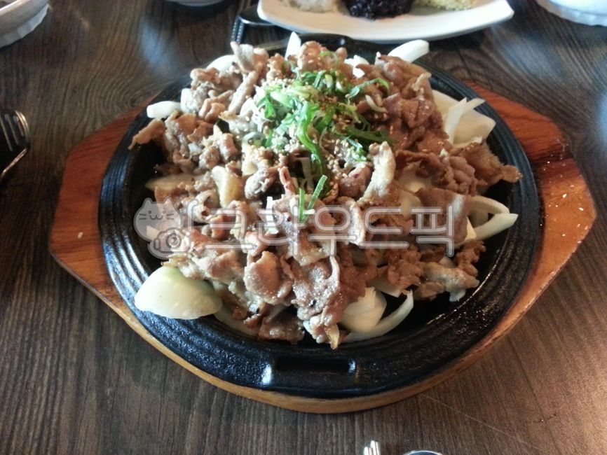 Bulgogi,Korean food,meat,Korean,Pig Bulbaek,cooking,pork,Pork Bulgogi,food,koreanfood