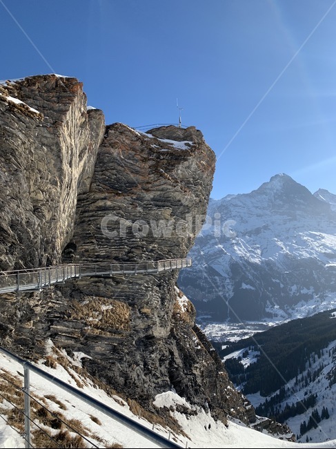 스위스,swiss,switzerland,융프라우,jungfrau,융프라우산,산,mountain,outdoors,옥외,snow,눈,nature,자연,cliff,낭떠러지,절벽,스카이워크,풍경,landscape,클리프워크,cliffwalk,겨울,계절,winter,season,자연,풍경,nature,landscape