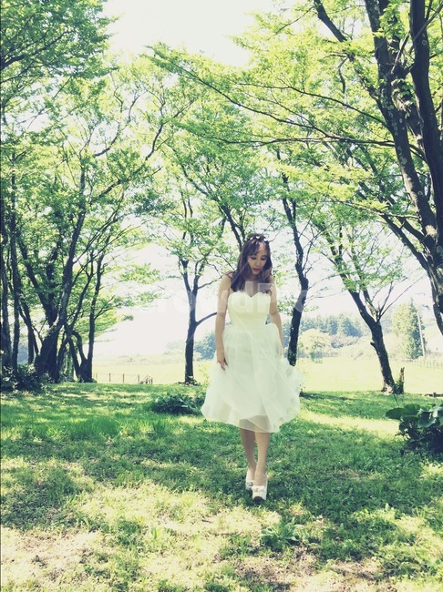 결혼,셀프웨딩,연인,사랑,드레스,사람,인물,인간,human,person,여성,여자,woman,female,lady,결혼,혼례,웨딩,wedding,marriage,marry,기념일,축하,anniversary,congratulation,celebrate,celebration