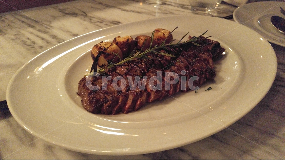 레스토랑,스테이크,양식,데이트,고기,음식,식재료,요리,food,cook,meal,dishes,food reserves,양식,서양음식,서양요리,western food,western dishes,western meal,western cook