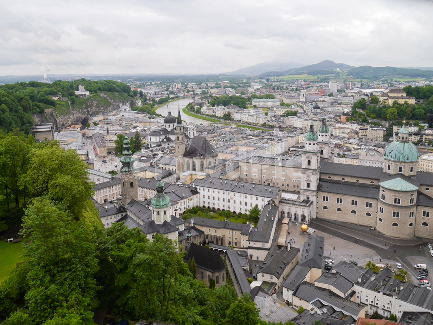 Eastern Europe,city,tourist city,Middle Ages,building,scene,cloud,beautiful,Austria,dark clouds,baroque style,sight,europe,mozart,travel destination,nature,Salzburg,medieval city,salzburg,cloudy,Panorama,Hohensalzburg Castle,medieval building,baroque arch
