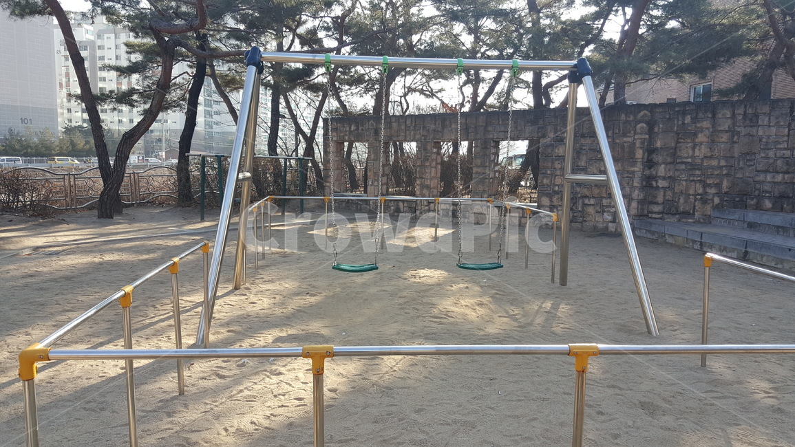 놀이터,놀이기구,시소,그네,공원,미끄럼틀,어린이놀이터,야외,놀이공원,놀이동산,놀이터,amusement park,playground