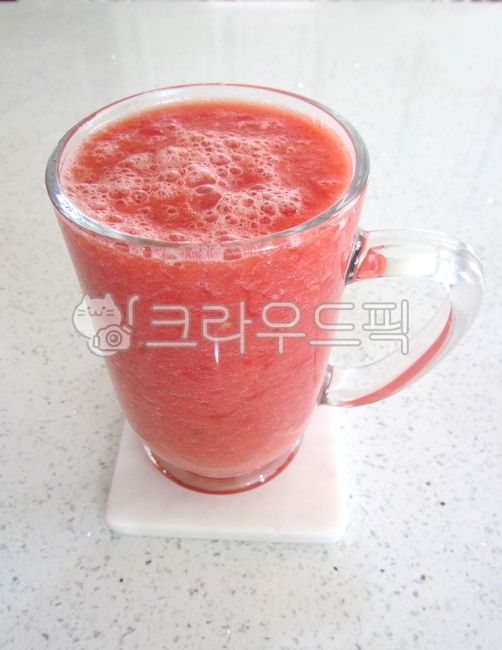 beverage,음료,juice,부드러운음료,토마토주스,토마토,주스,tomatojuice,tomato