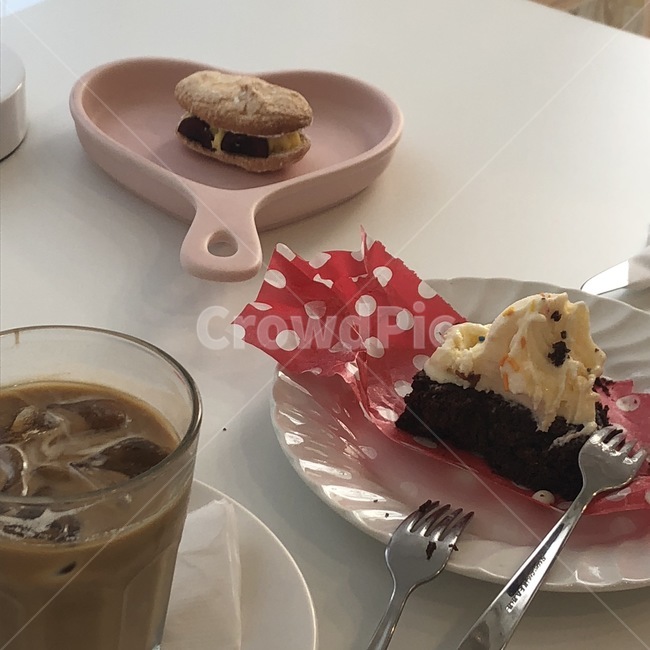 디저트,음식,food,카페,다쿠아즈,브라우니,커피,디저트,간식,후식,dessert,snack