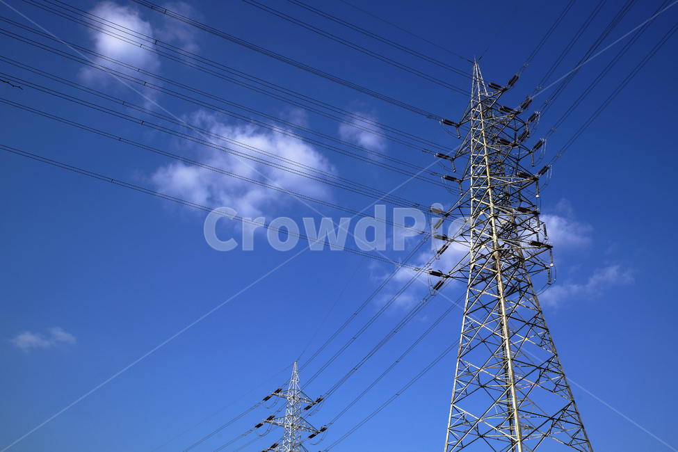 송전탑,철탑,전깃줄,에너지,전선줄,구름,푸른하늘,에너지산업,energy industry